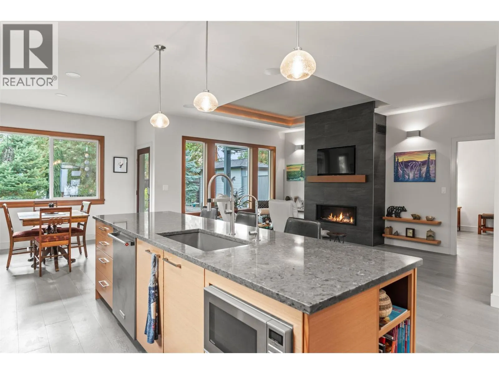 2444 York Avenue Unit# 10