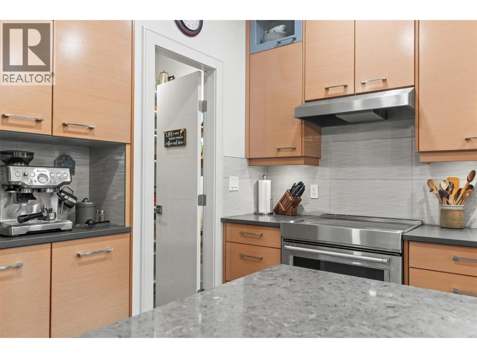 2444 York Avenue Unit# 10