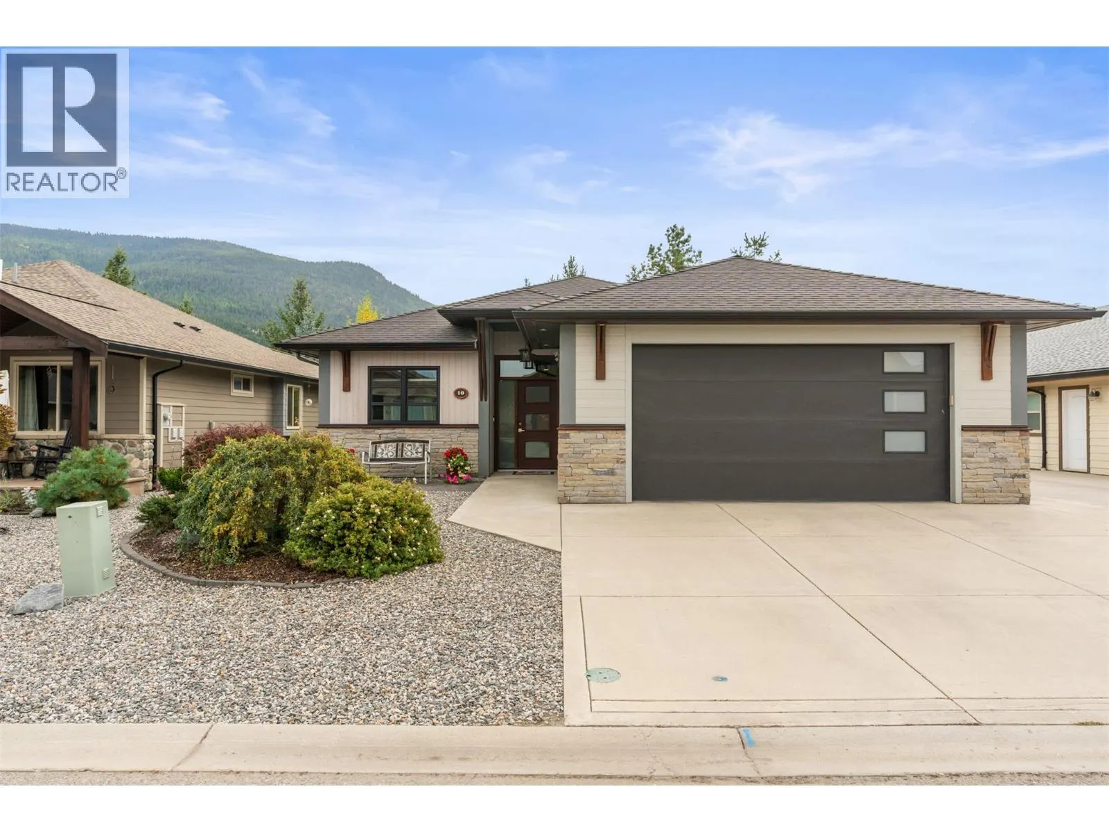 2444 York Avenue Unit# 10