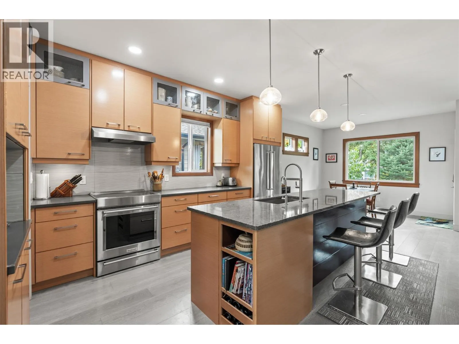 2444 York Avenue Unit# 10