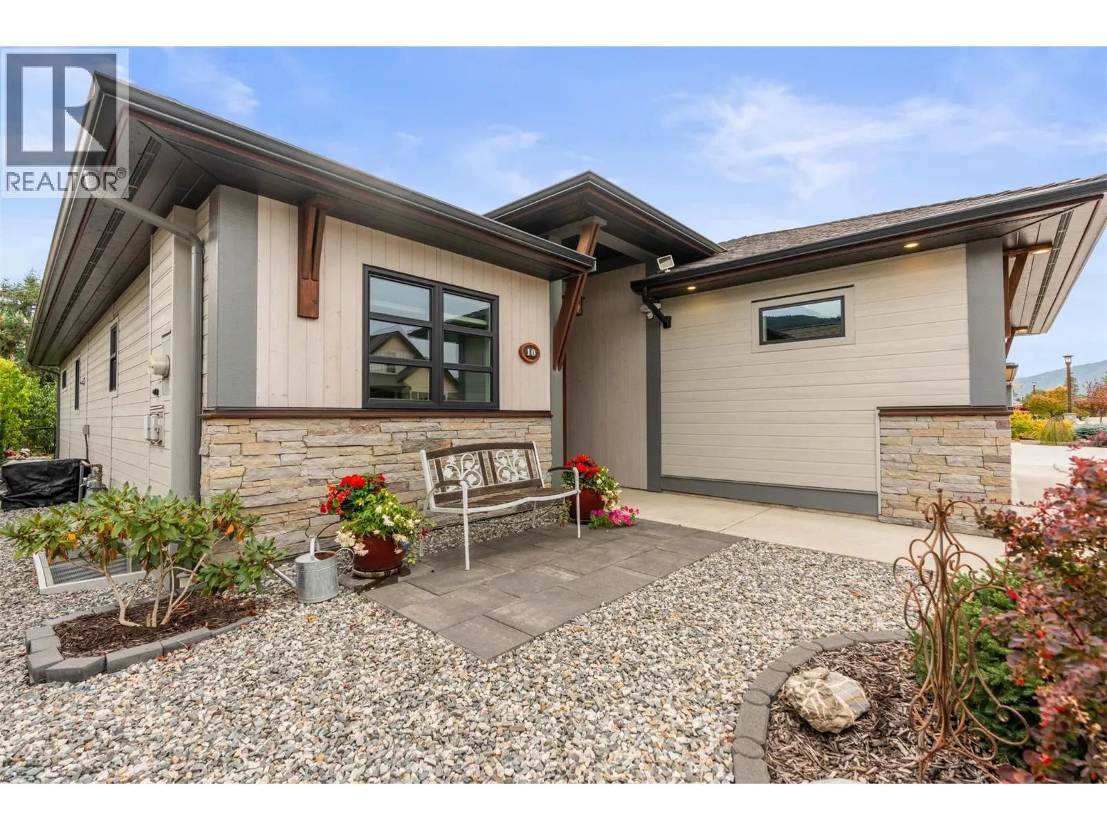 2444 York Avenue Unit# 10