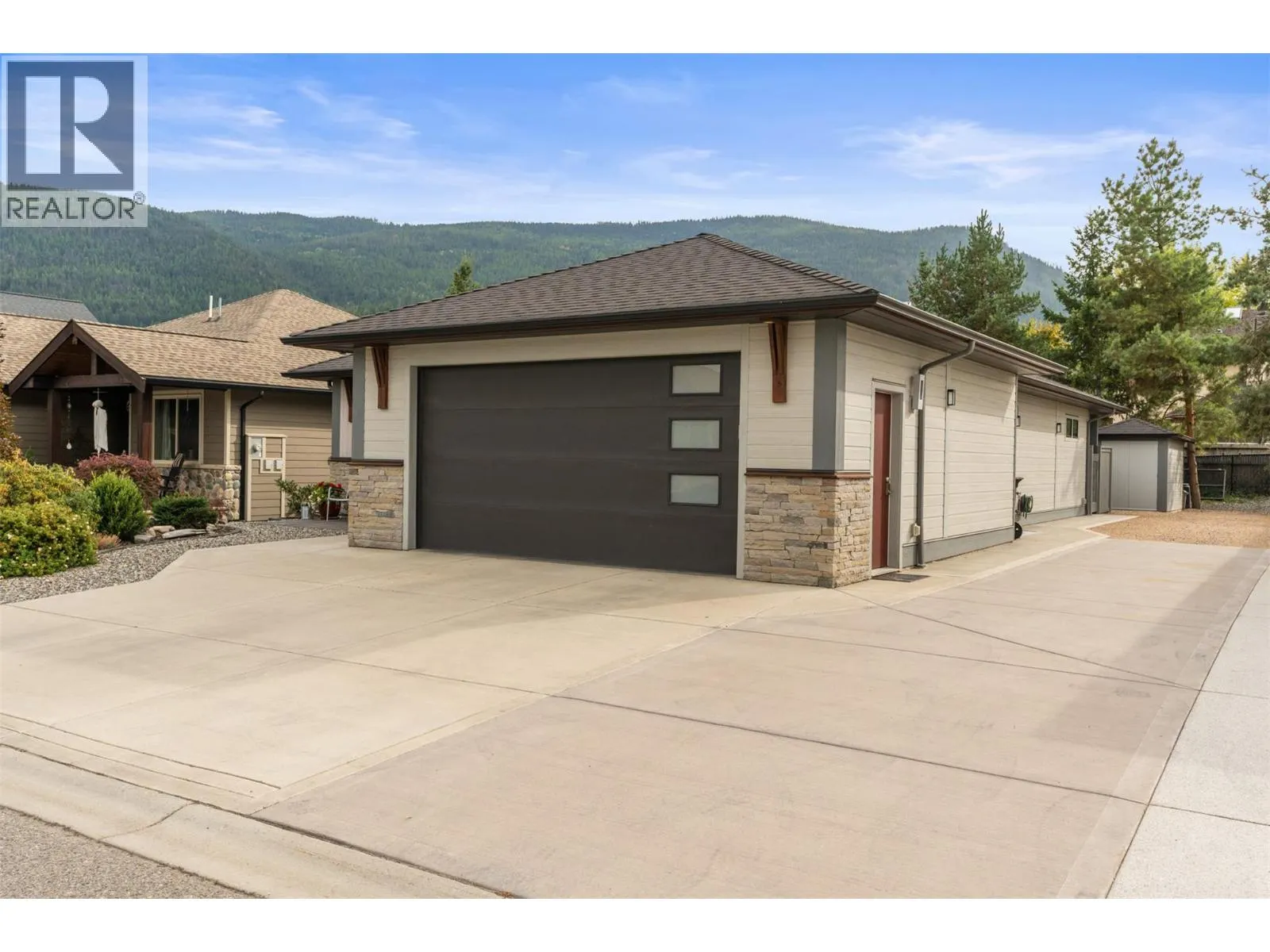 2444 York Avenue Unit# 10