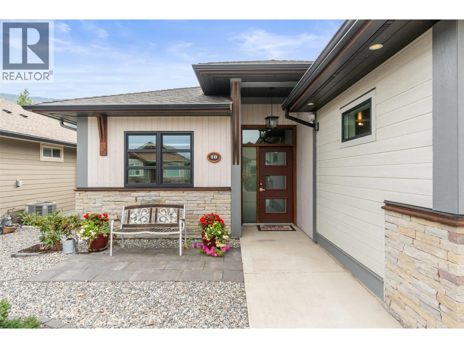 2444 York Avenue Unit# 10