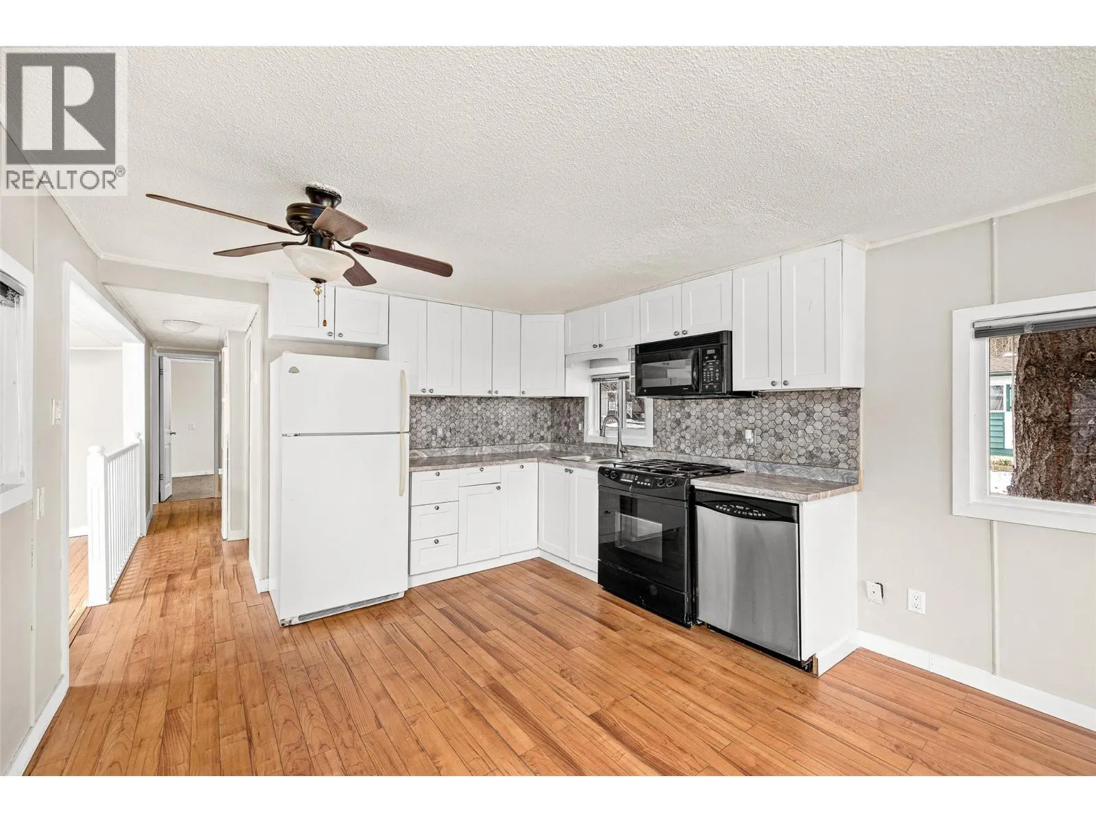1881 Boucherie Road Unit# 12