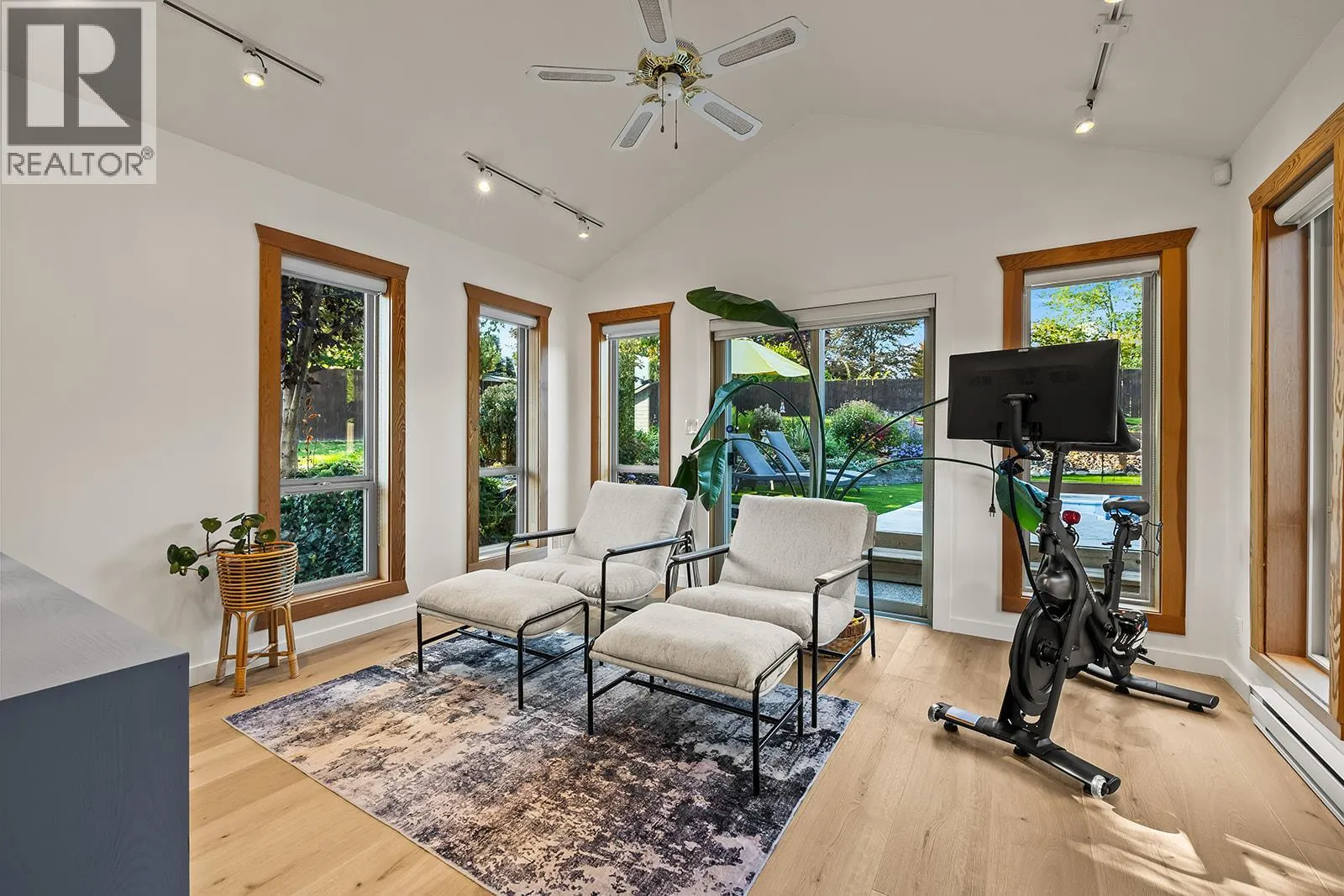 1523 Mission Ridge Drive