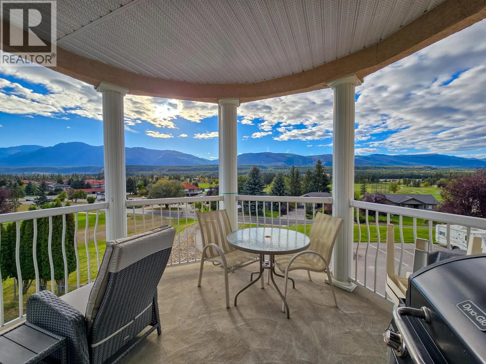 5052 Riverview Road Unit# 2008A