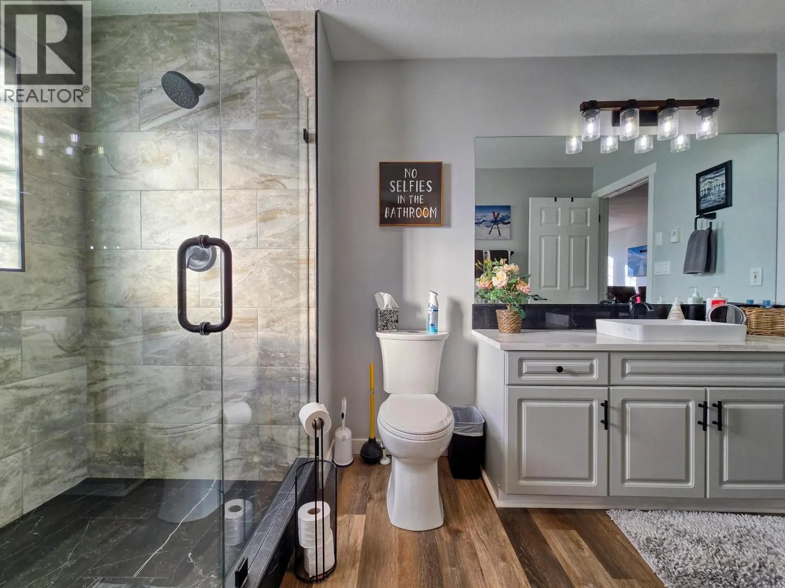 5052 Riverview Road Unit# 2008A