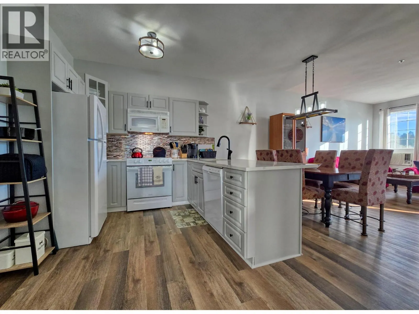 5052 Riverview Road Unit# 2008A
