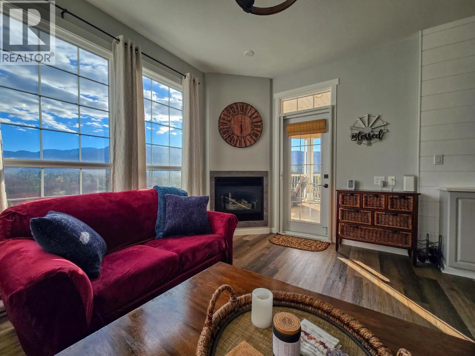 5052 Riverview Road Unit# 2008A