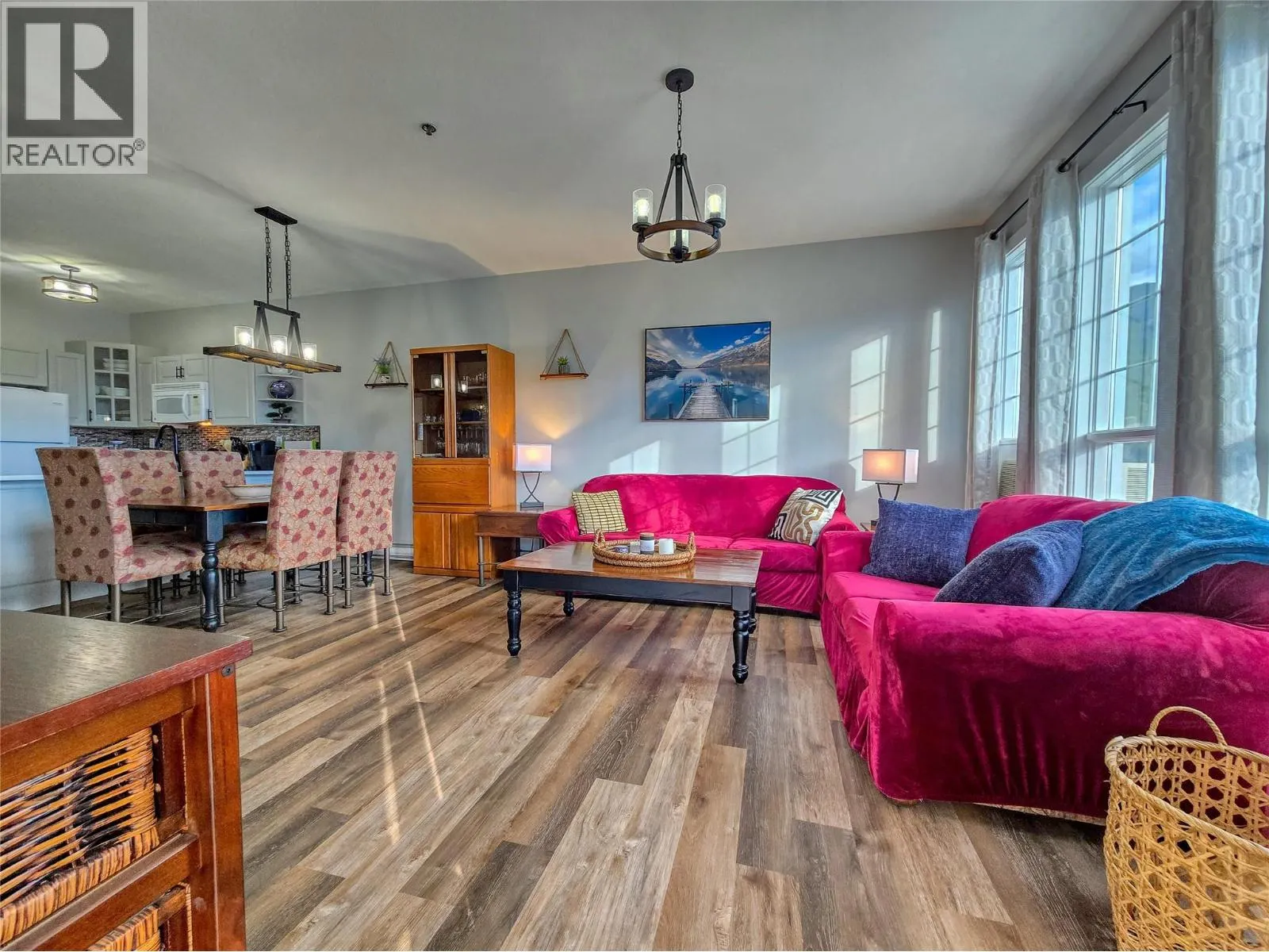 5052 Riverview Road Unit# 2008A