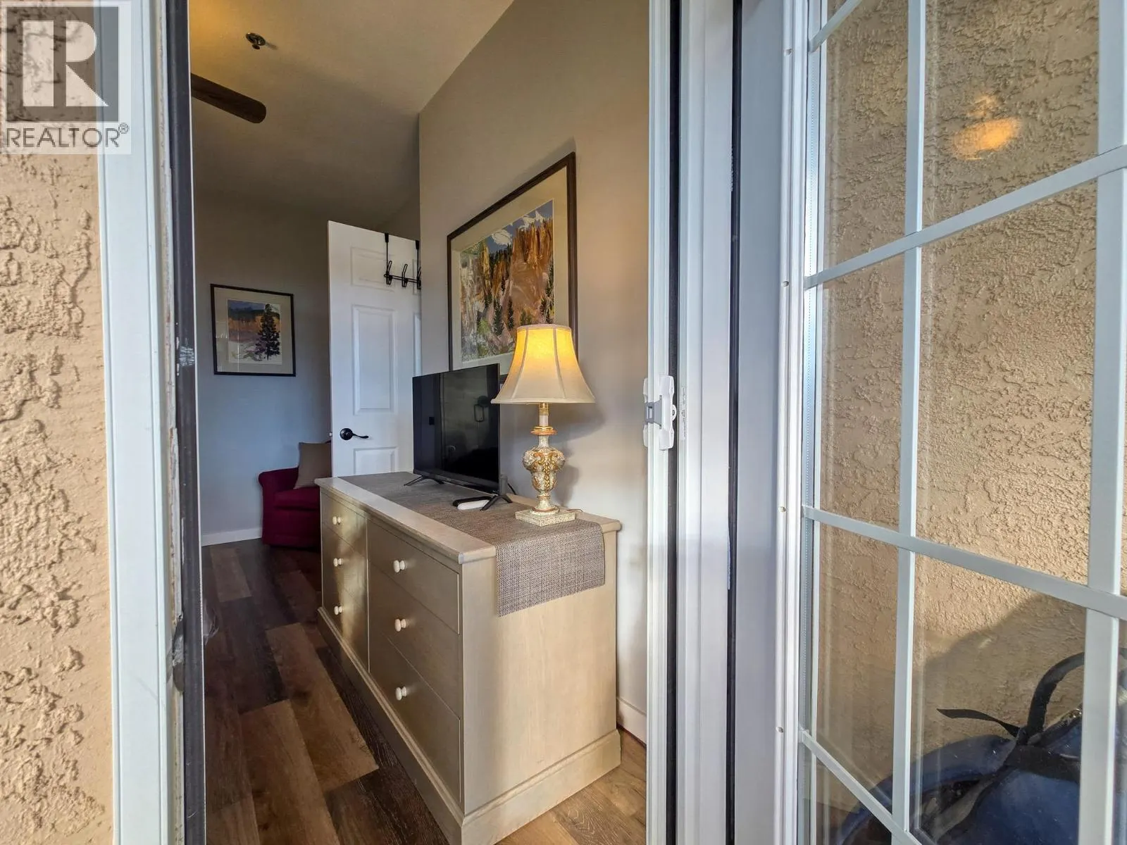 5052 Riverview Road Unit# 2008A