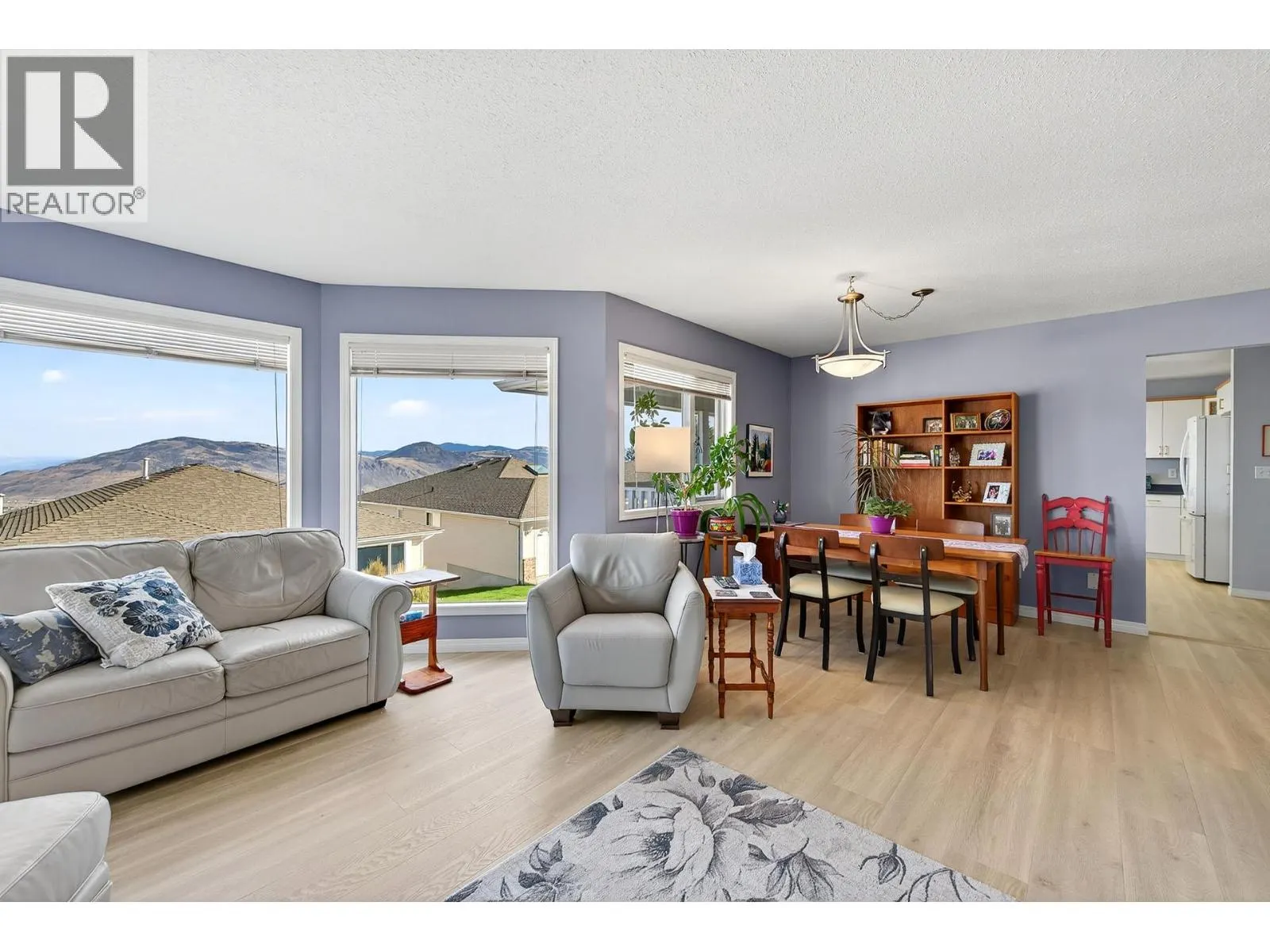 2030 Van Horne Drive Unit# 33