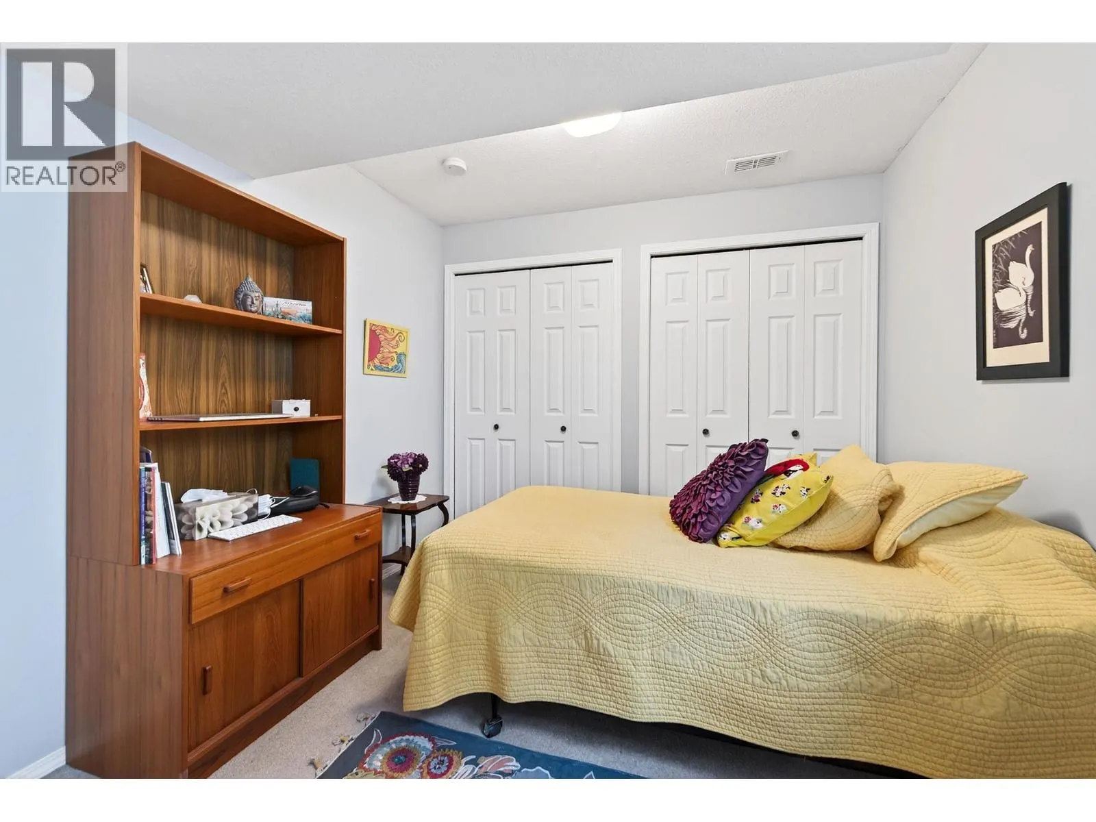 2030 Van Horne Drive Unit# 33