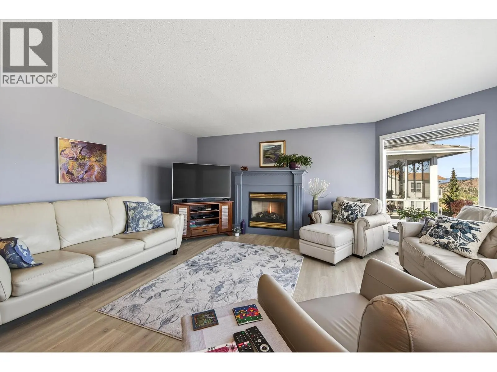 2030 Van Horne Drive Unit# 33