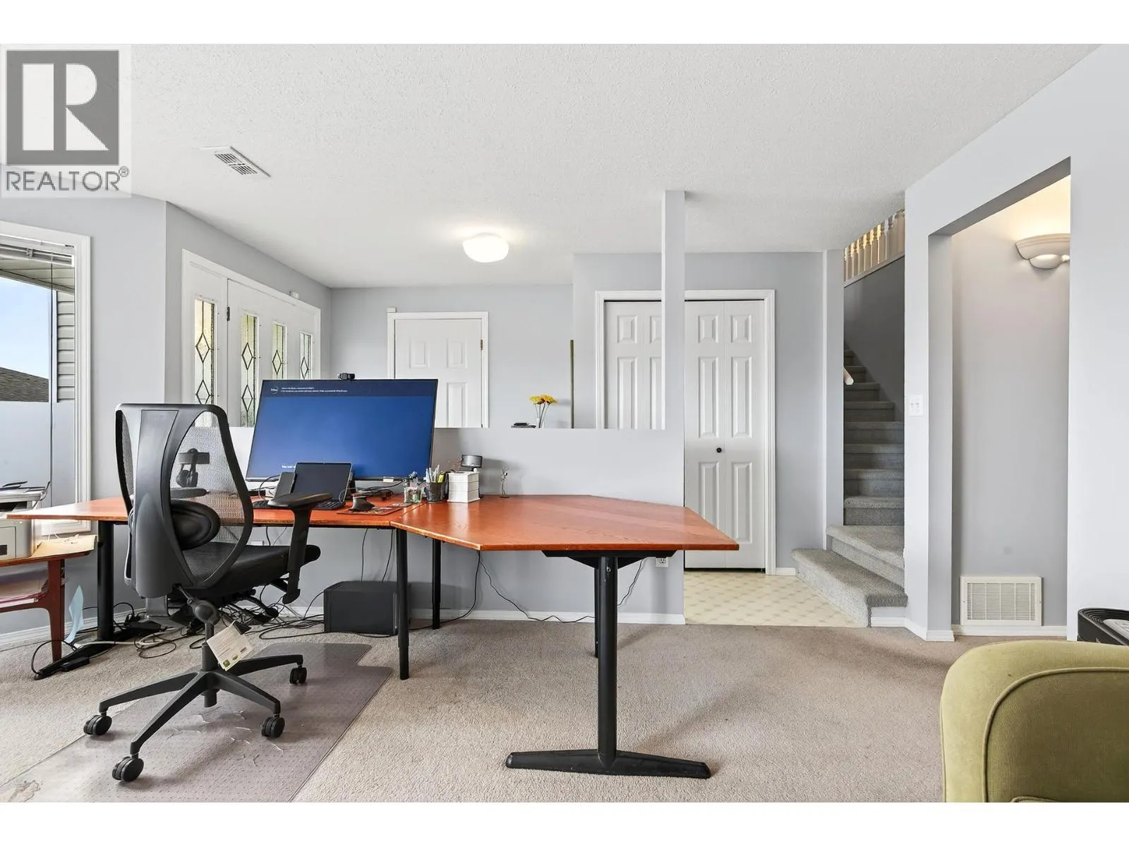 2030 Van Horne Drive Unit# 33