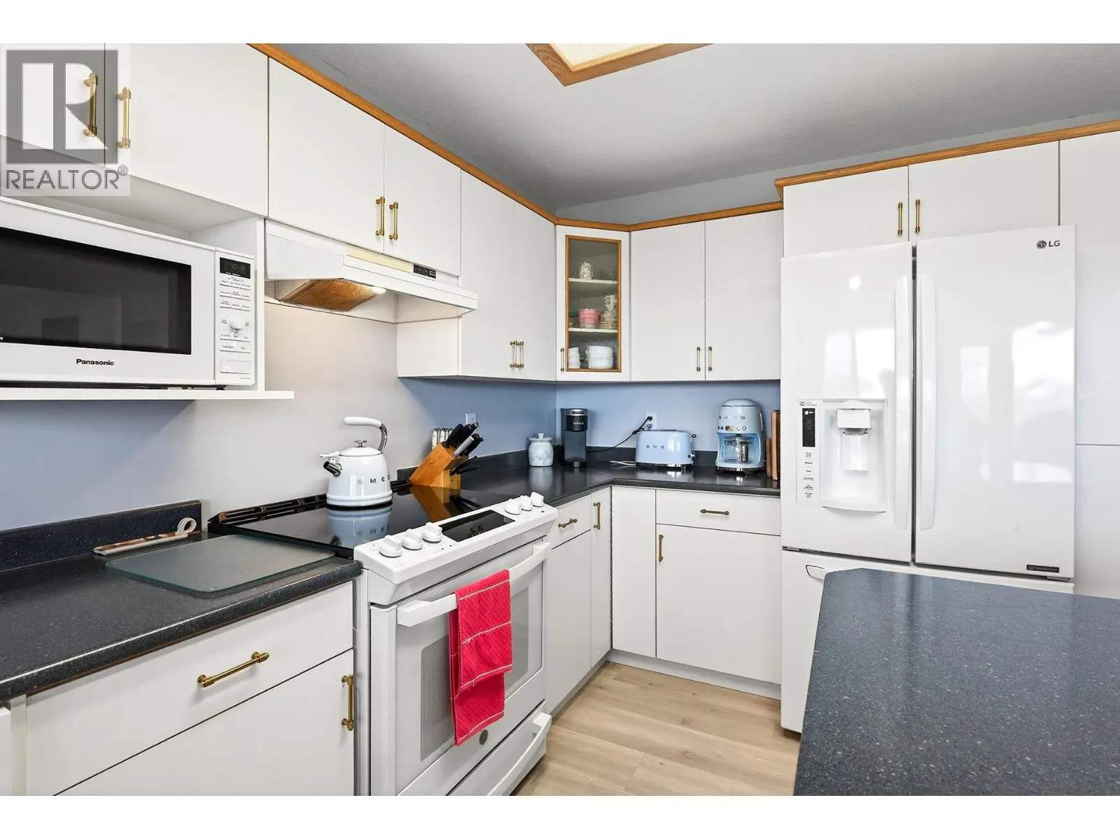 2030 Van Horne Drive Unit# 33