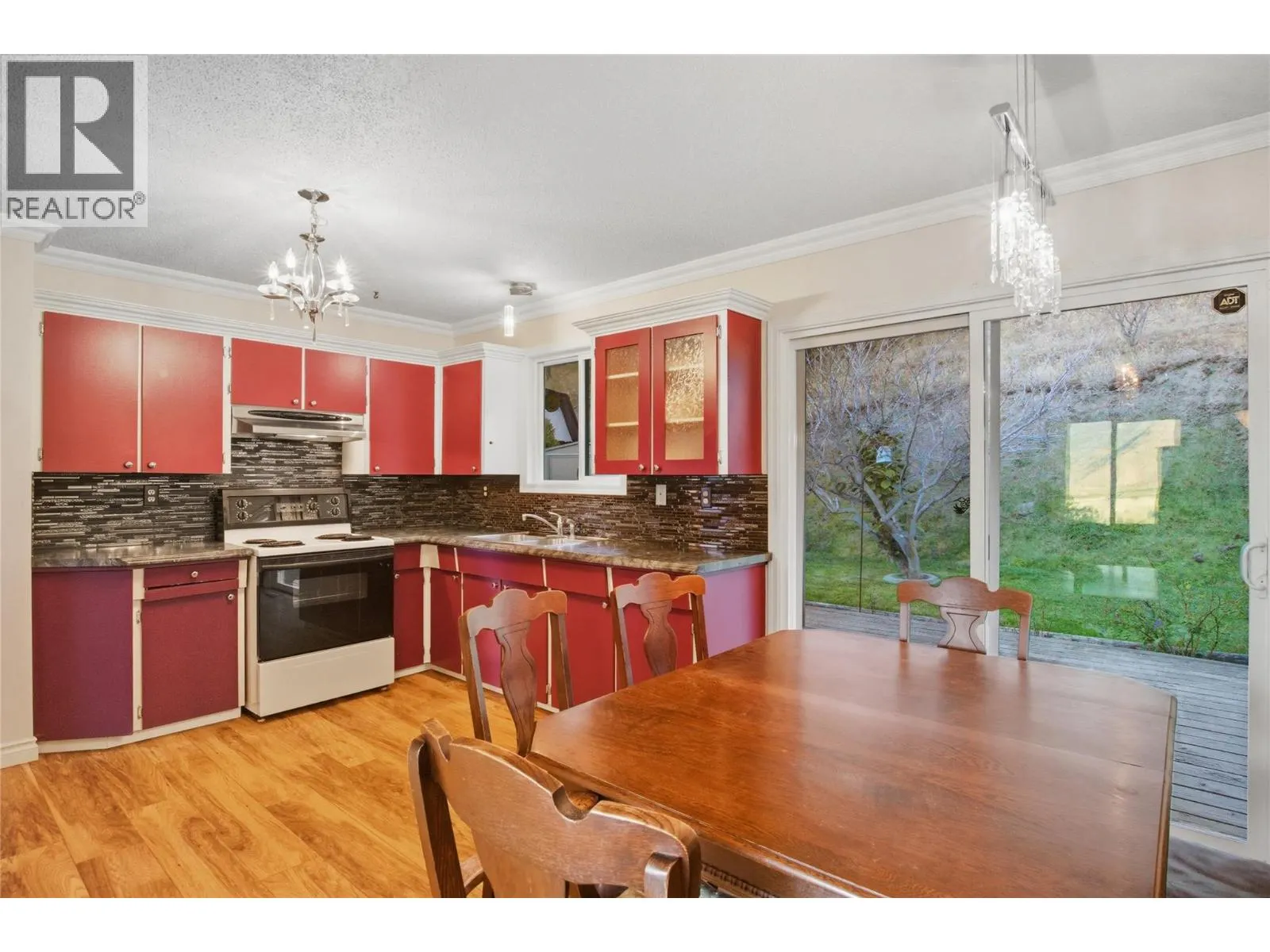 1047 Lamar Place