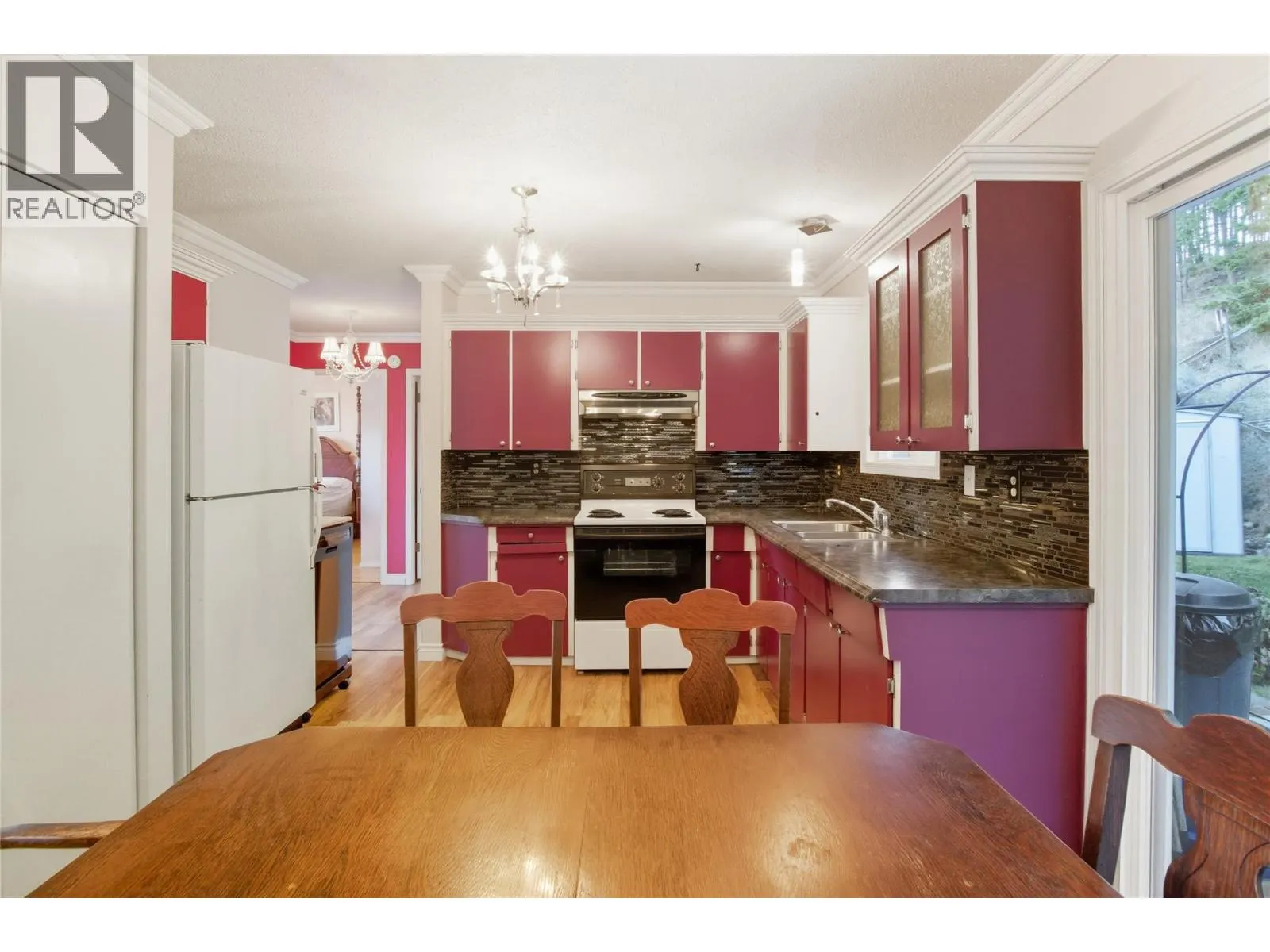 1047 Lamar Place