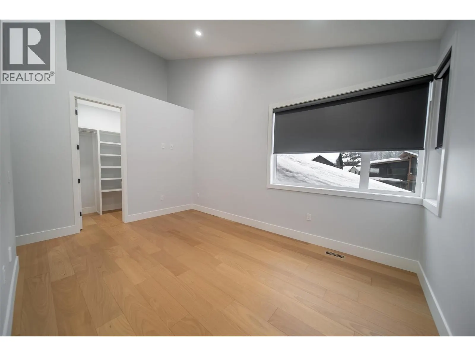 31 Mammoth Drive