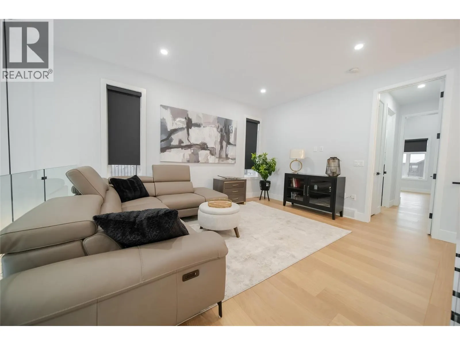 31 Mammoth Drive