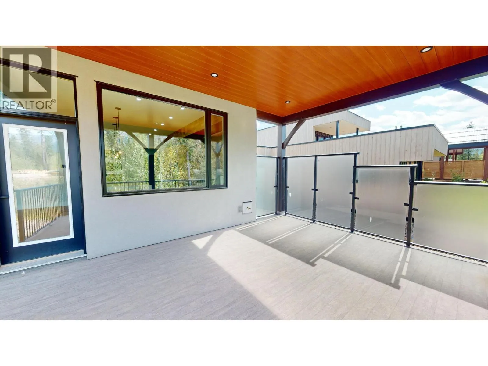 31 Mammoth Drive