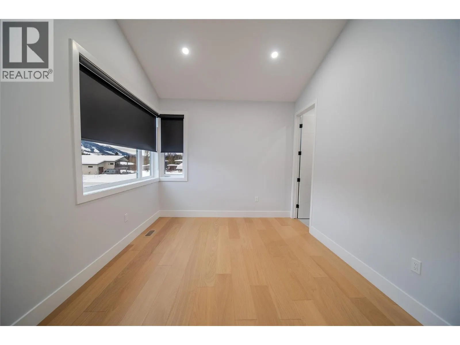 31 Mammoth Drive