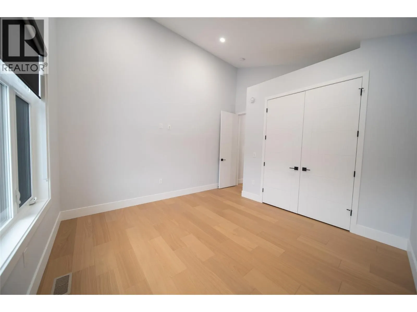31 Mammoth Drive