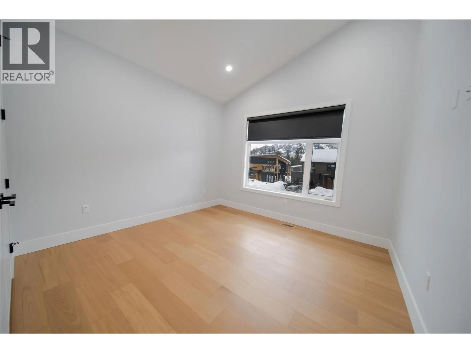 31 Mammoth Drive