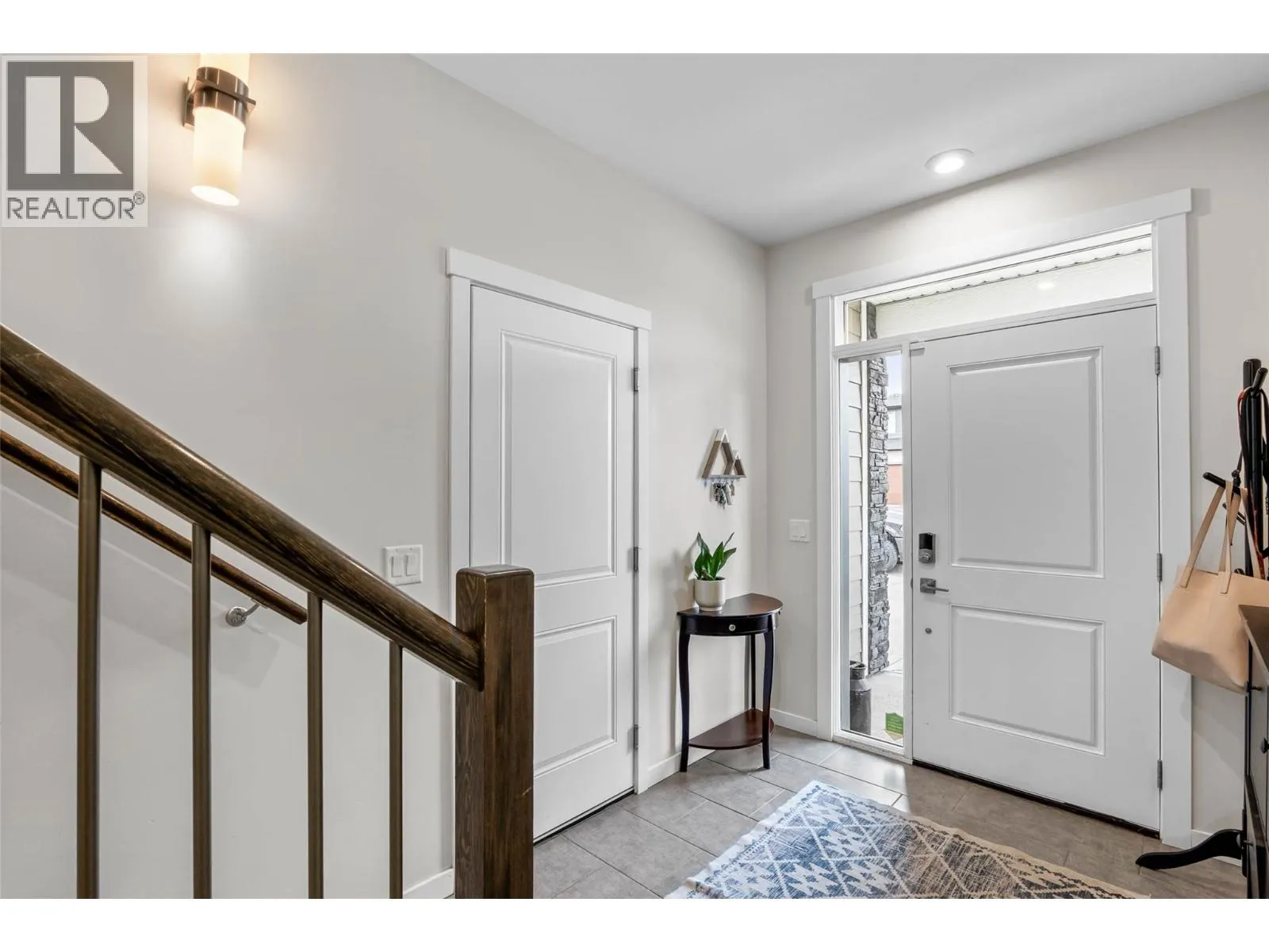 2270 SADDLEBACK Drive