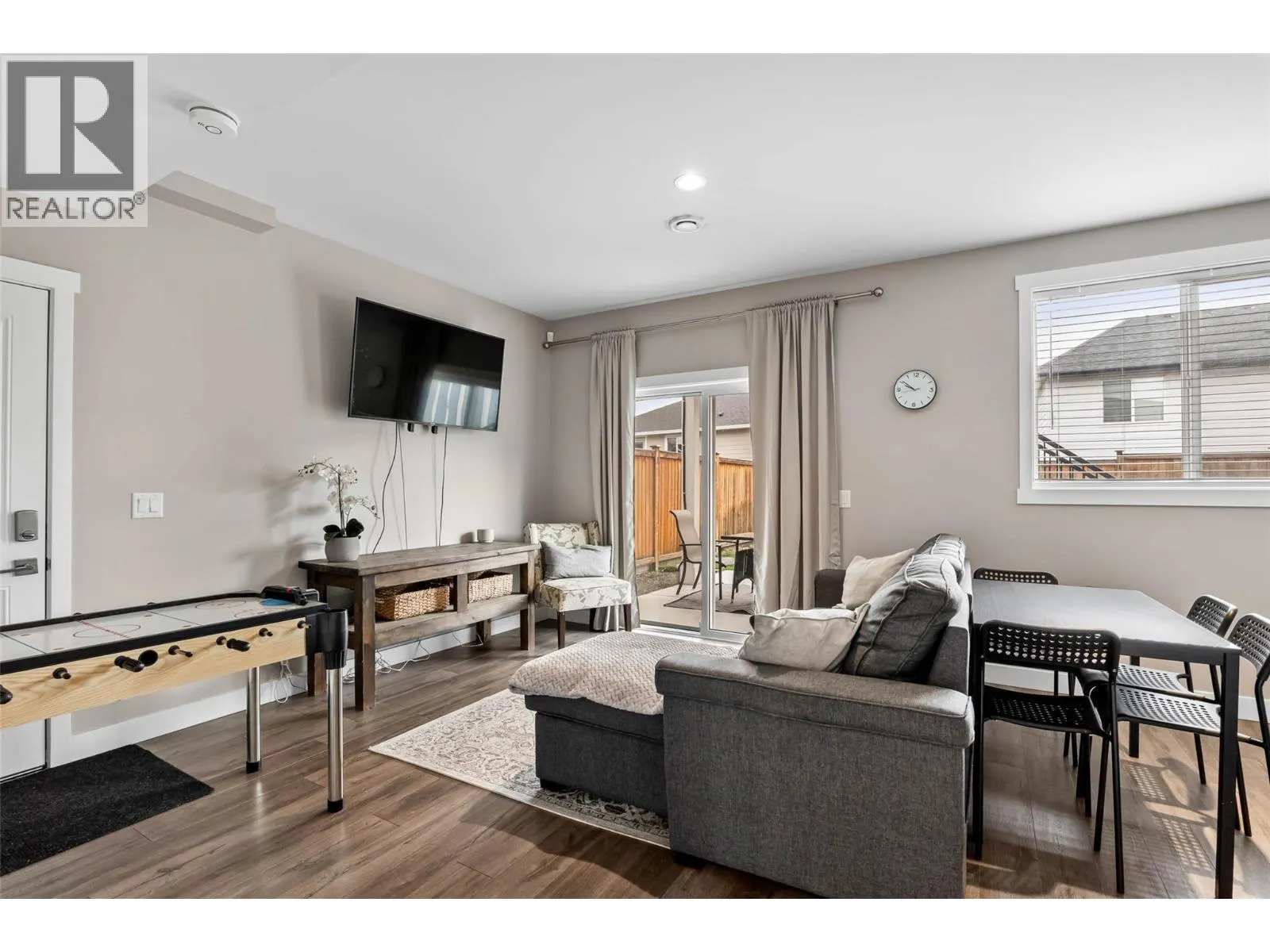 2270 SADDLEBACK Drive