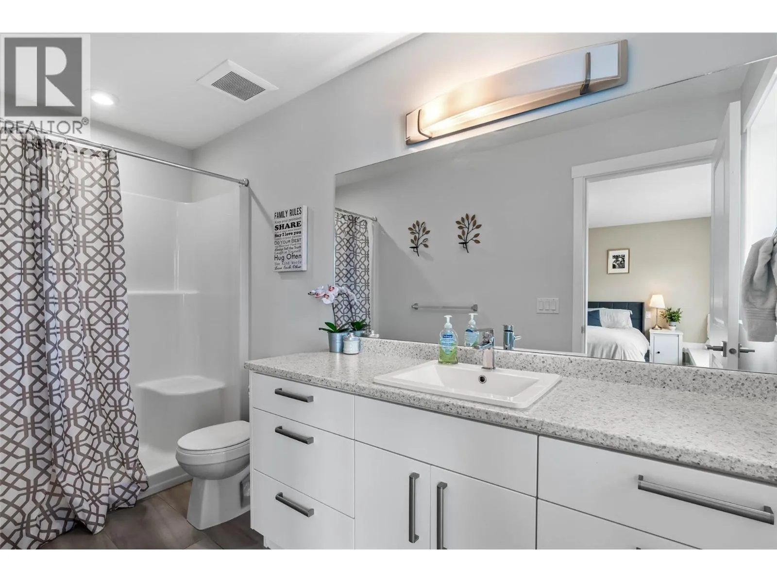 2270 SADDLEBACK Drive