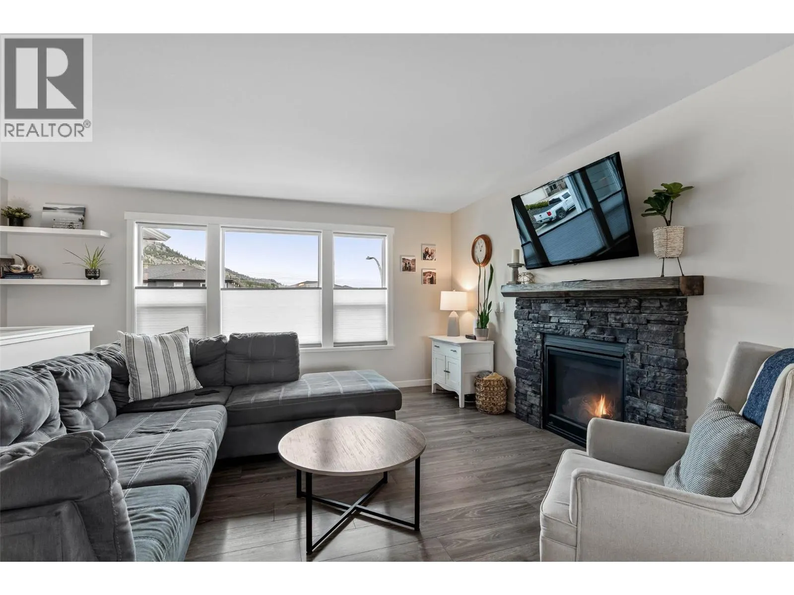 2270 SADDLEBACK Drive