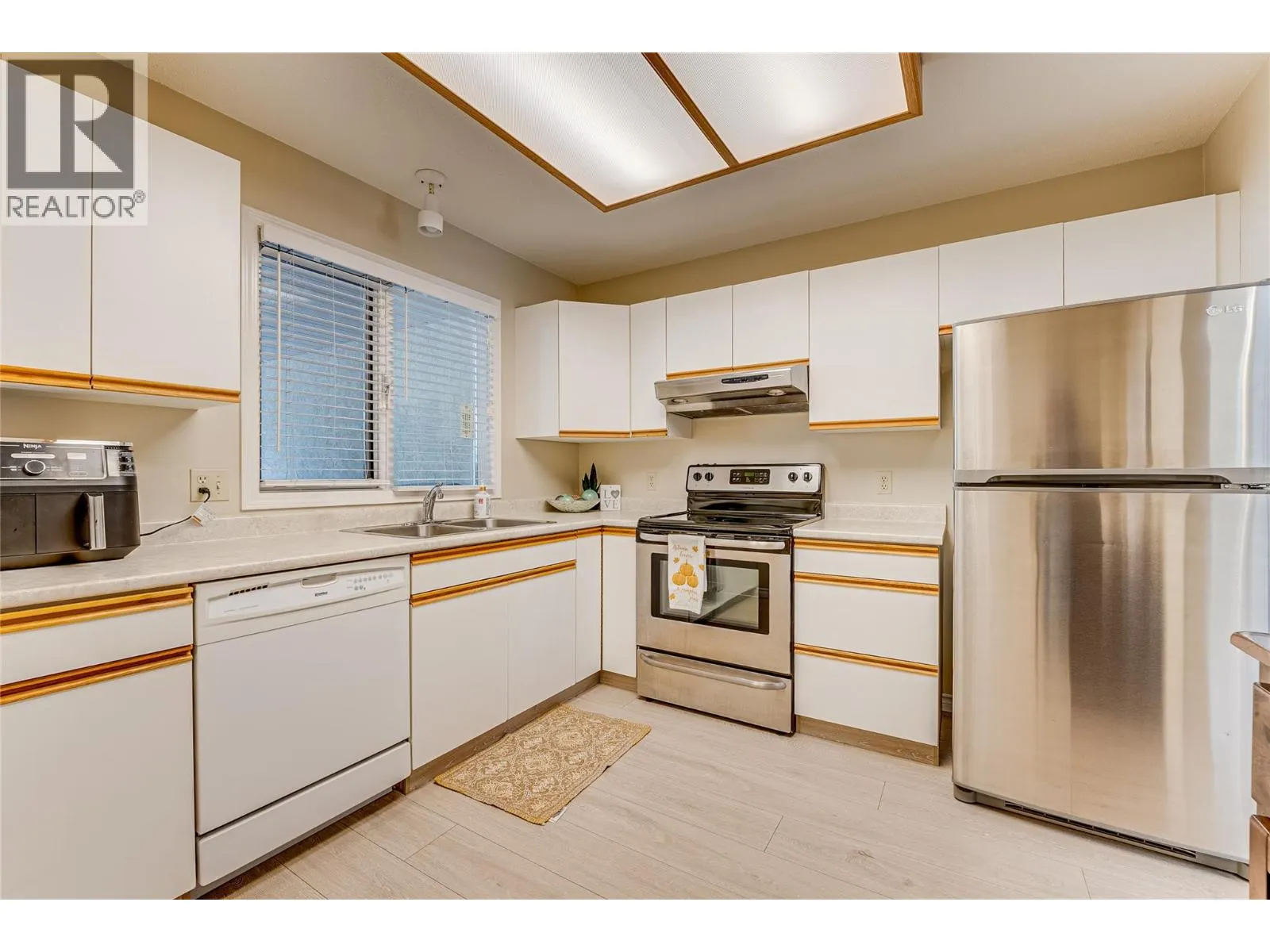 3900 27 Avenue Unit# 36