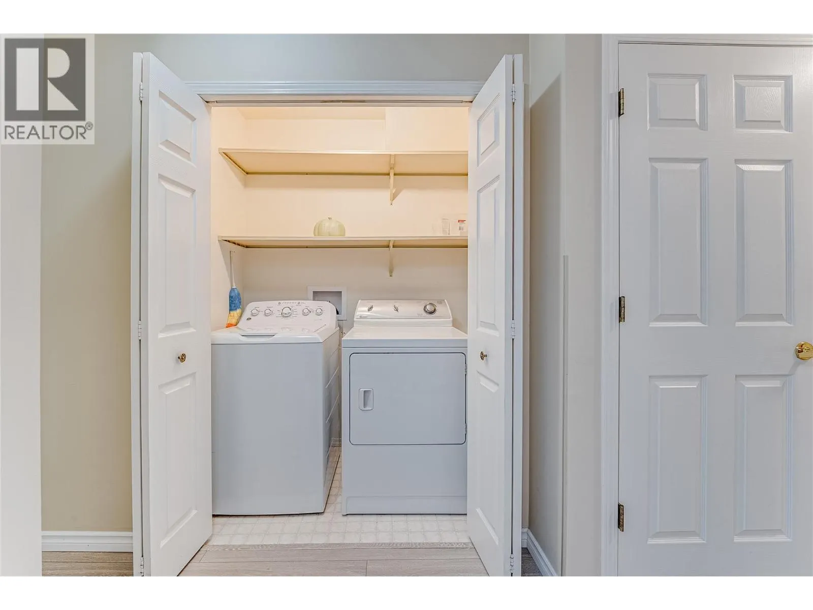 3900 27 Avenue Unit# 36