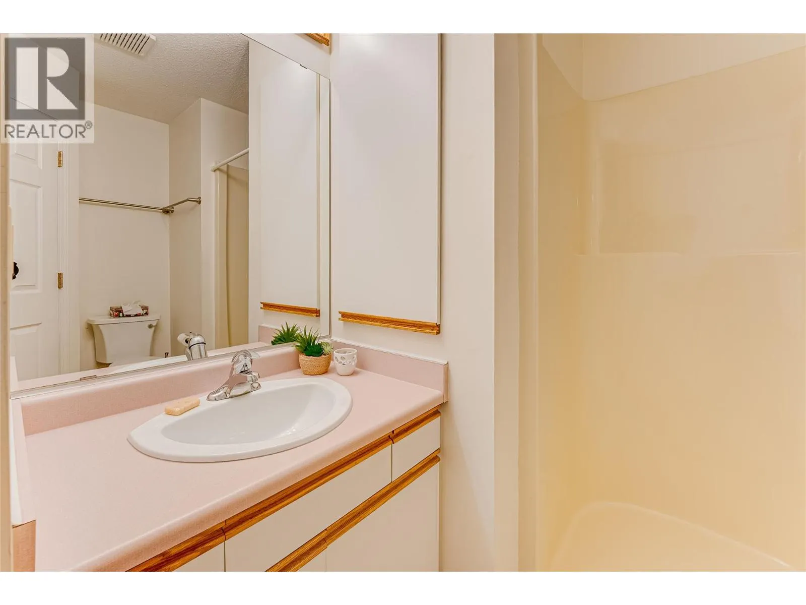 3900 27 Avenue Unit# 36