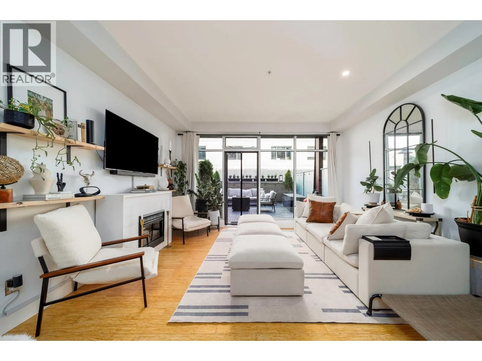 1289 Ellis Street Unit# 212