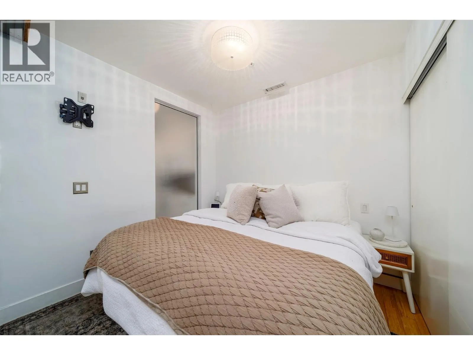 1289 Ellis Street Unit# 212
