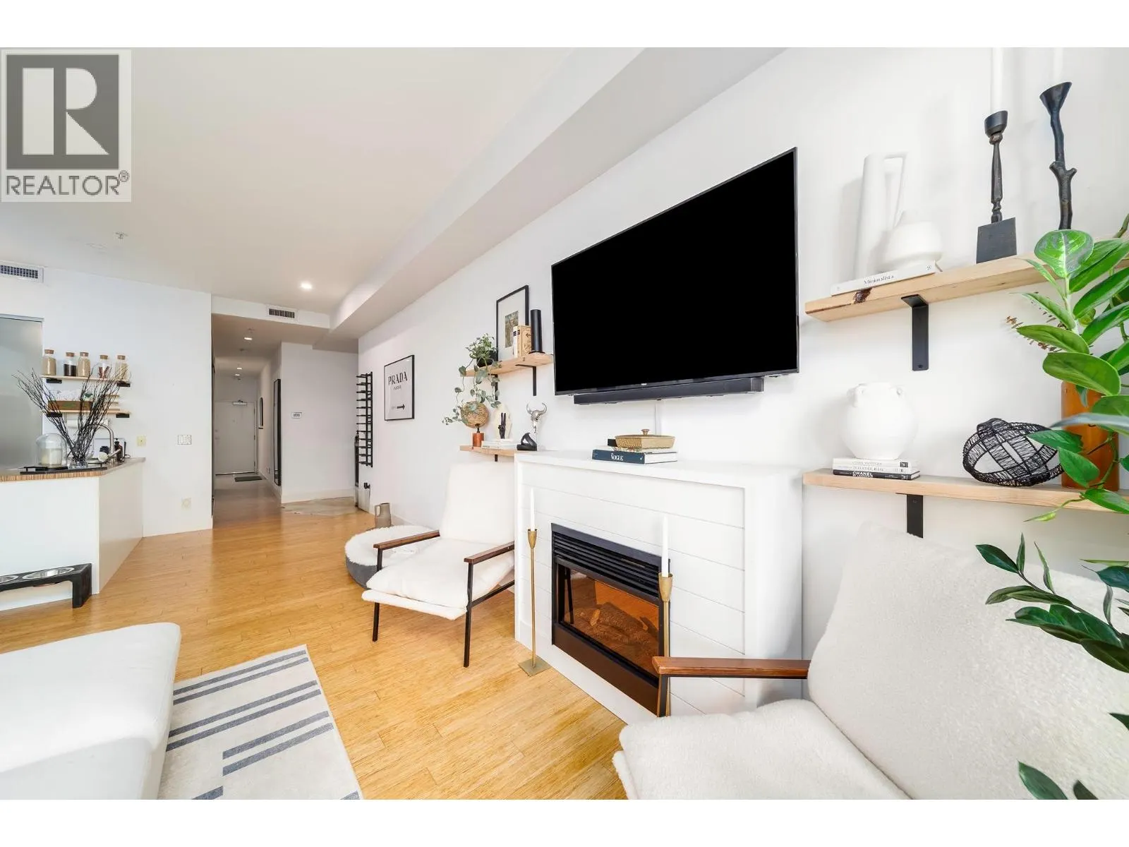 1289 Ellis Street Unit# 212
