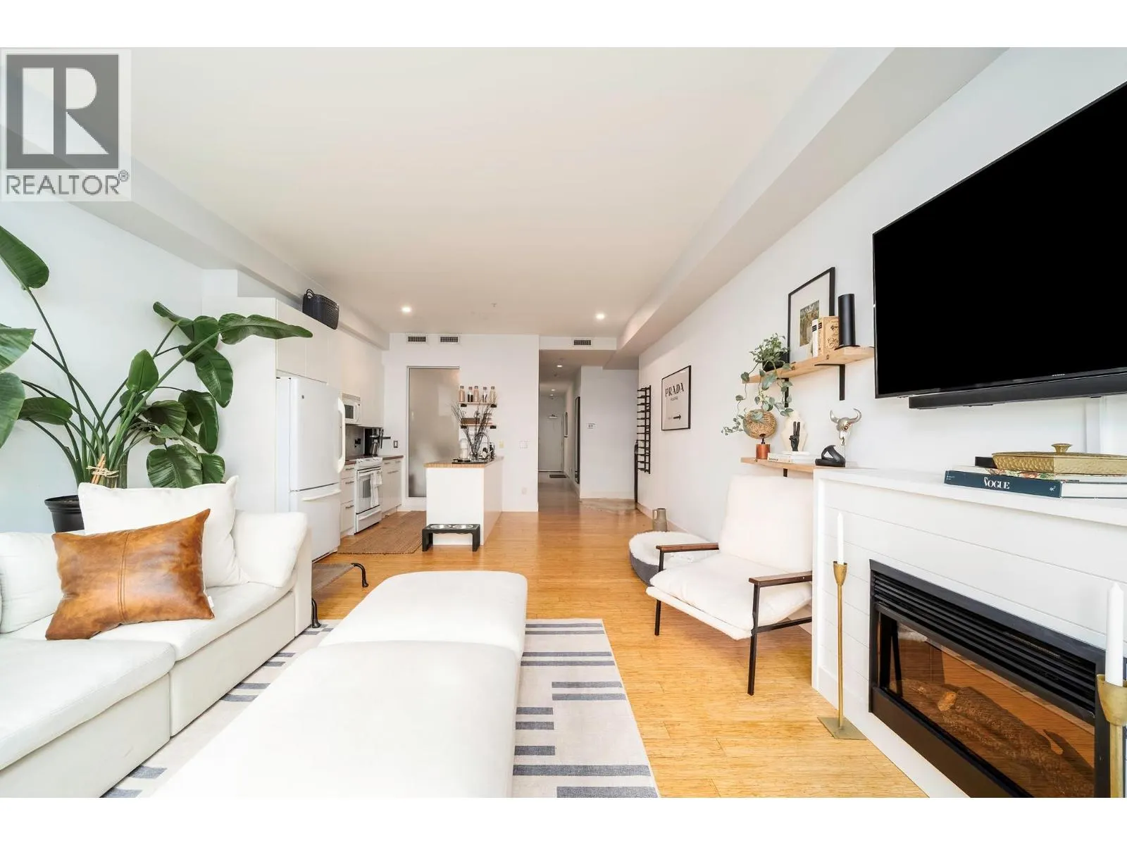 1289 Ellis Street Unit# 212