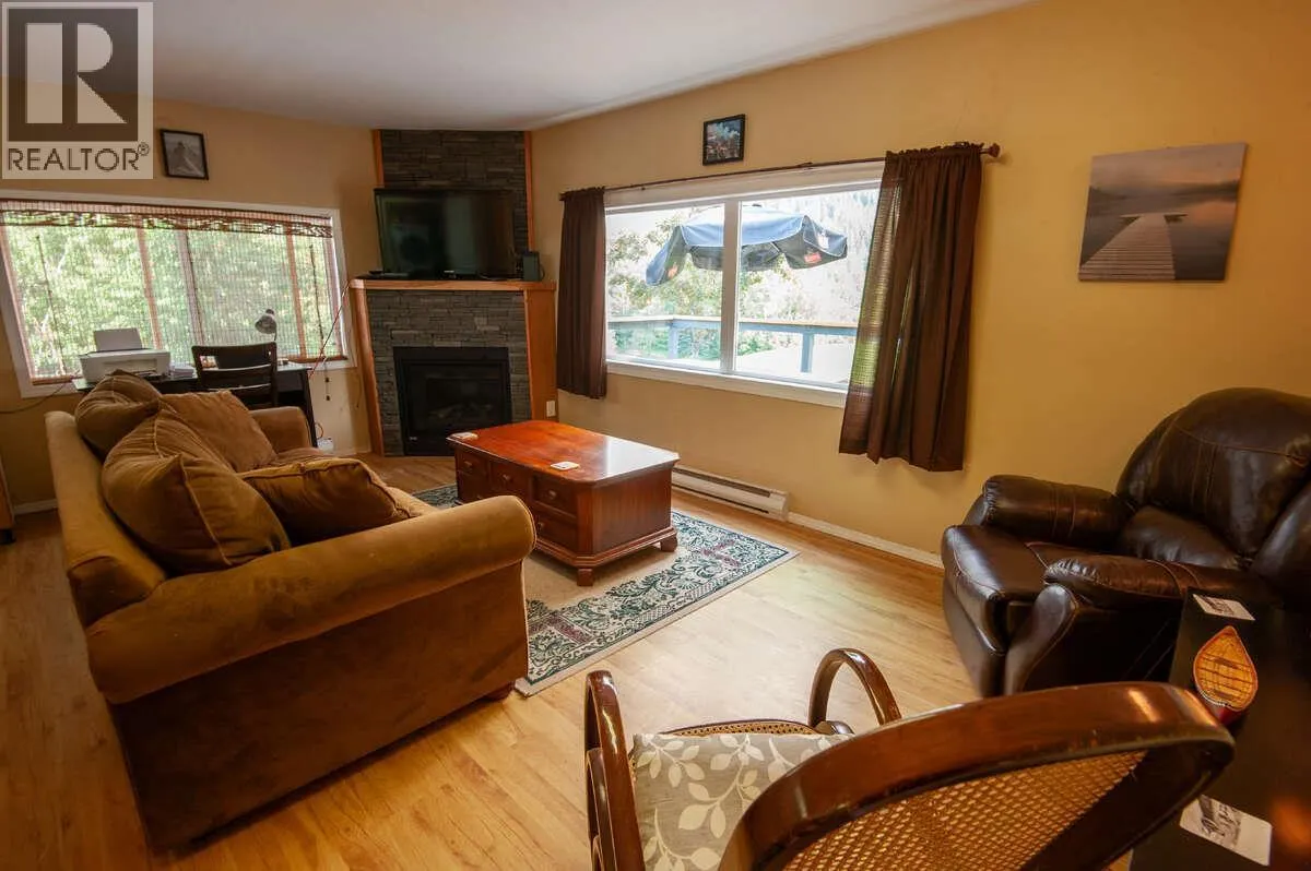 417 Copper Road