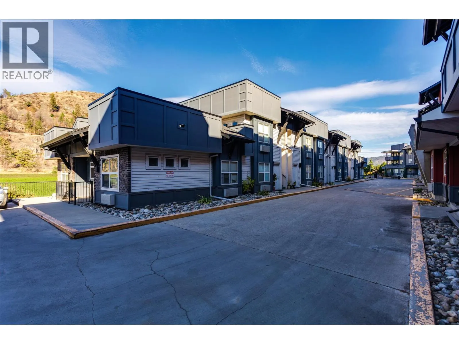 1475 Glenmore Road N Unit# 205A