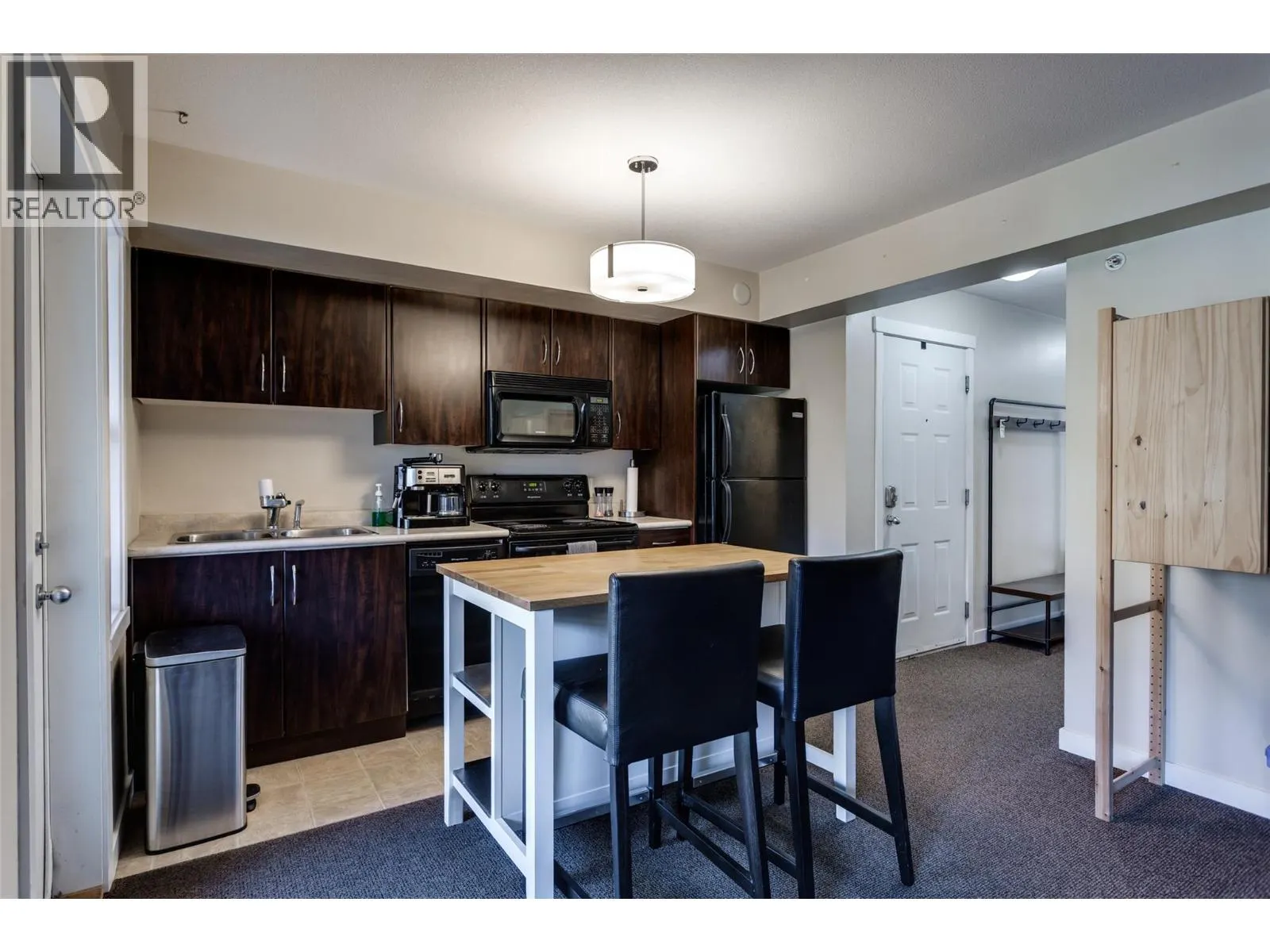 1475 Glenmore Road N Unit# 205A