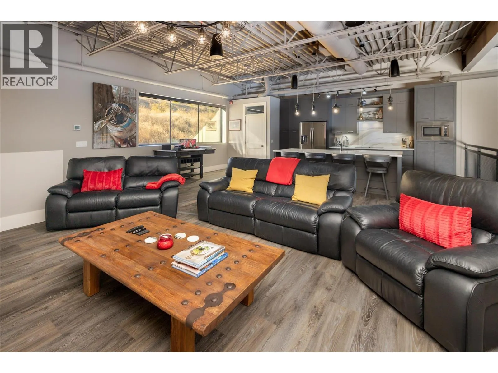 2110 Matrix Crescent Unit# 7
