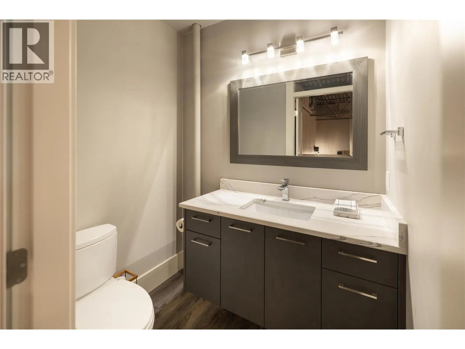 2110 Matrix Crescent Unit# 7