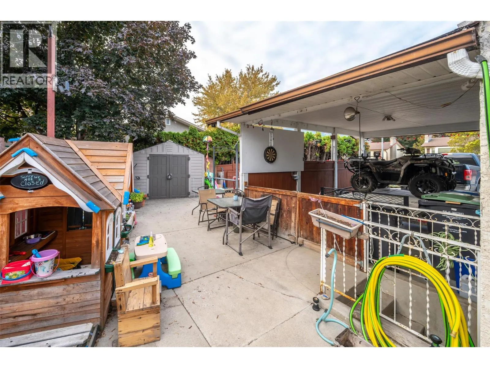 2564 MCGRAW Street