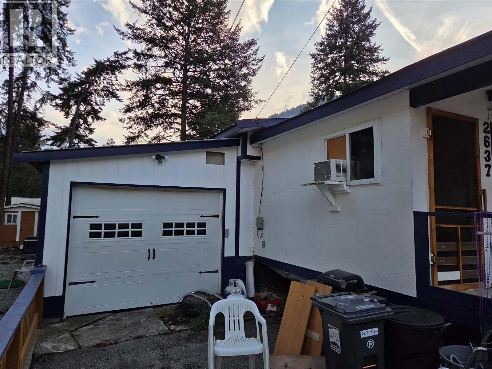 2637 9th Street