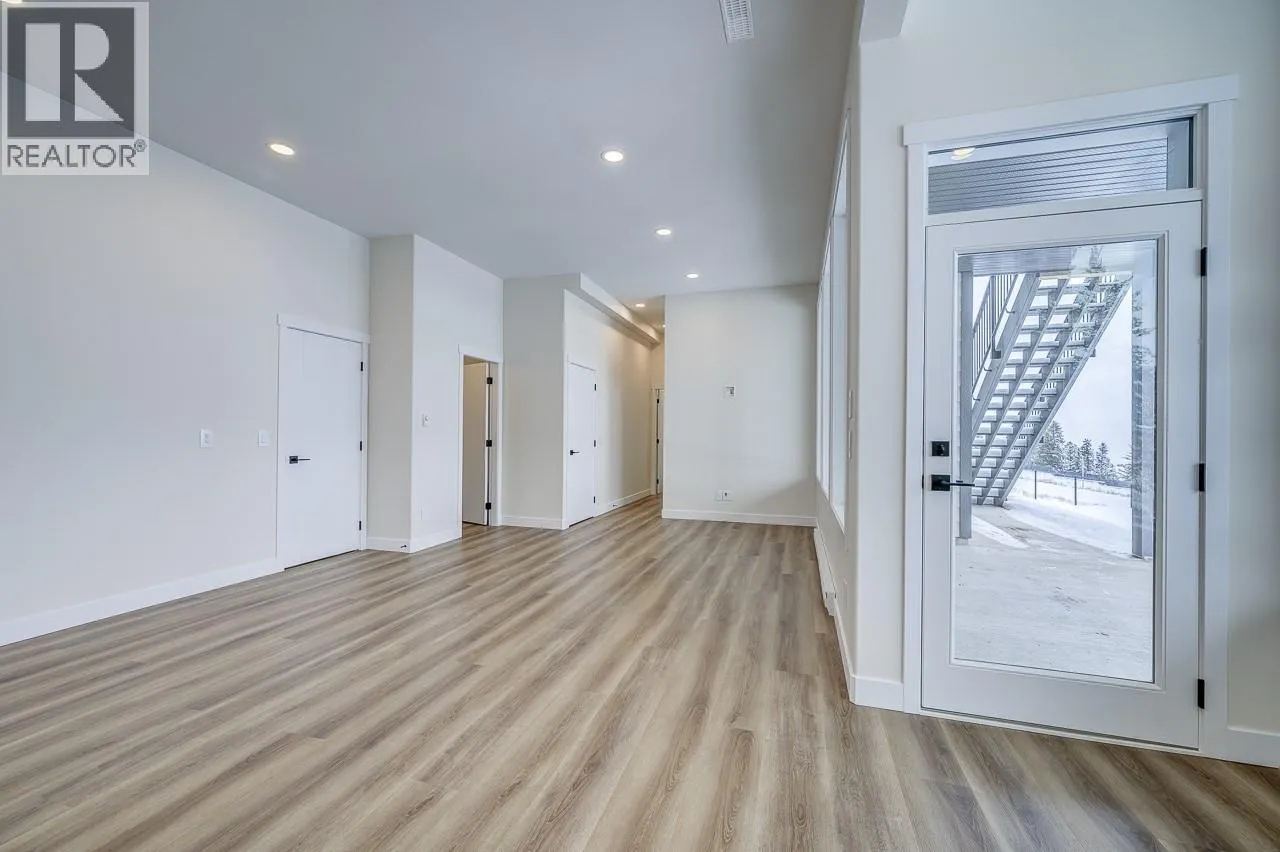2140 LINFIELD Drive