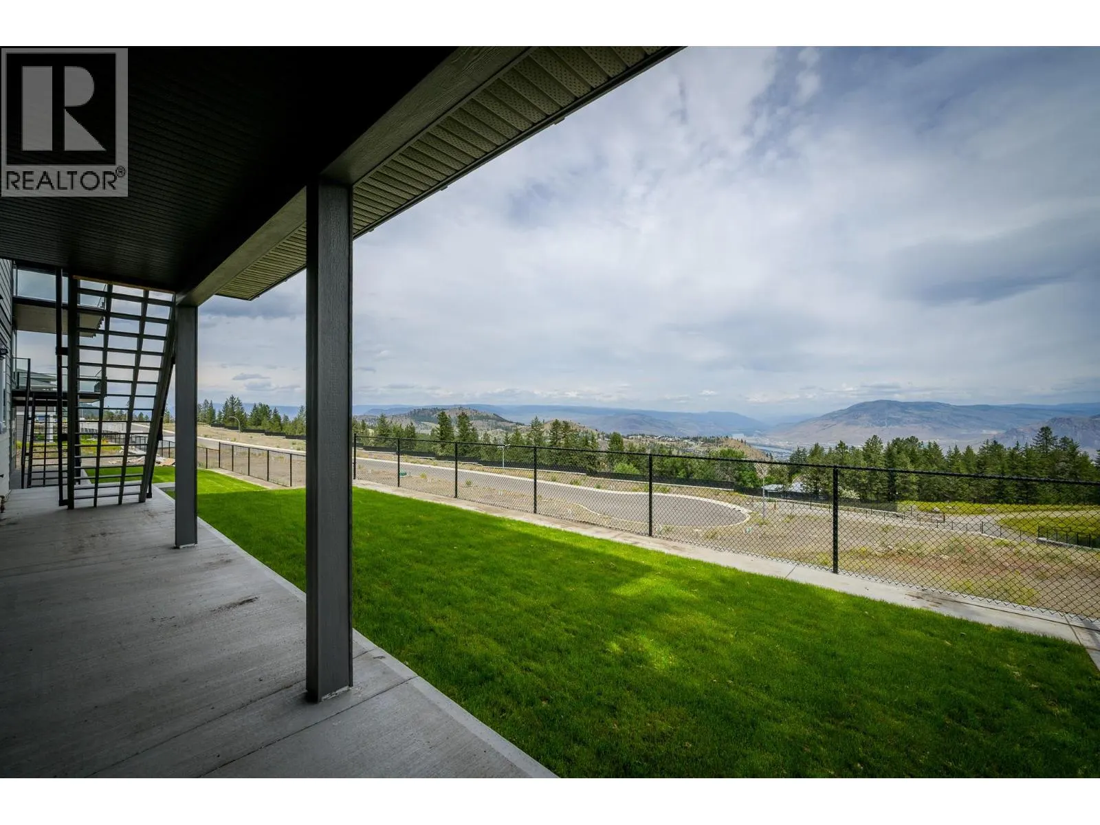2140 LINFIELD Drive