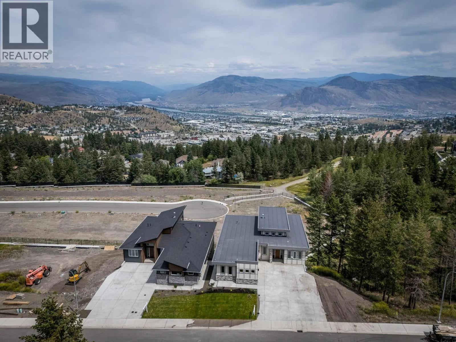 2140 LINFIELD Drive