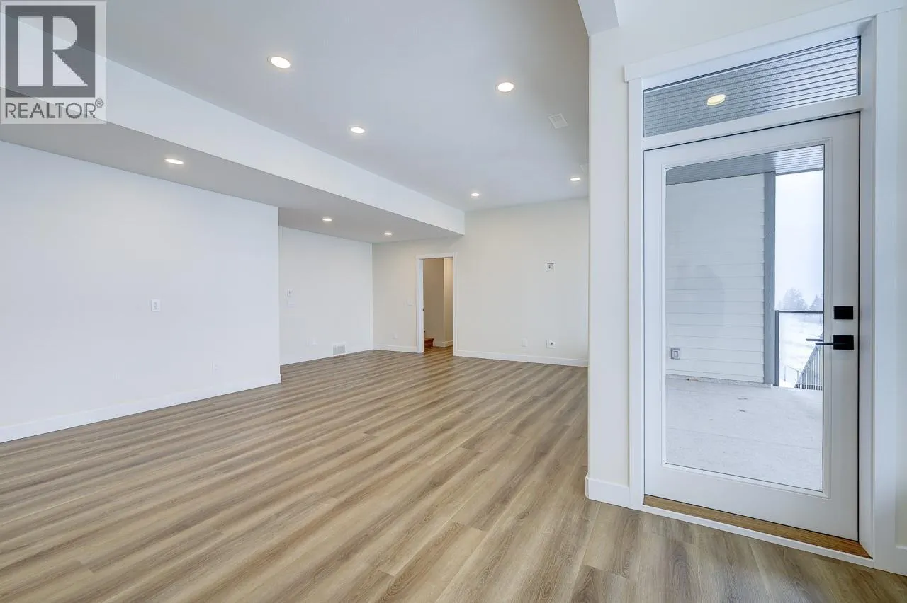 2140 LINFIELD Drive
